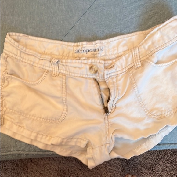 Aeropostale Cream Jean Shorts Classic Summer Style - Picture 1 of 1